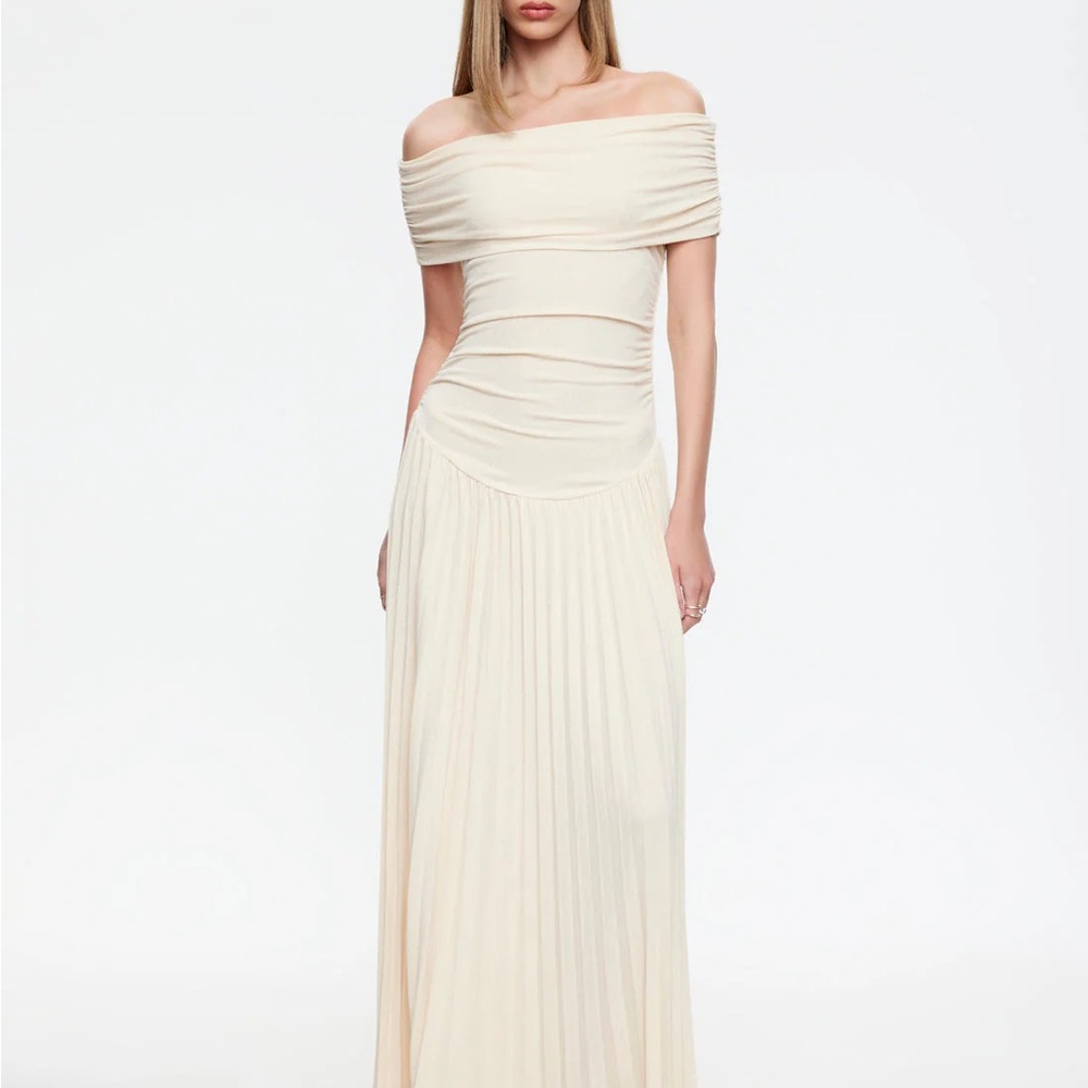 Lioness Off-Shoulder Cream Pleated Maxi Dress